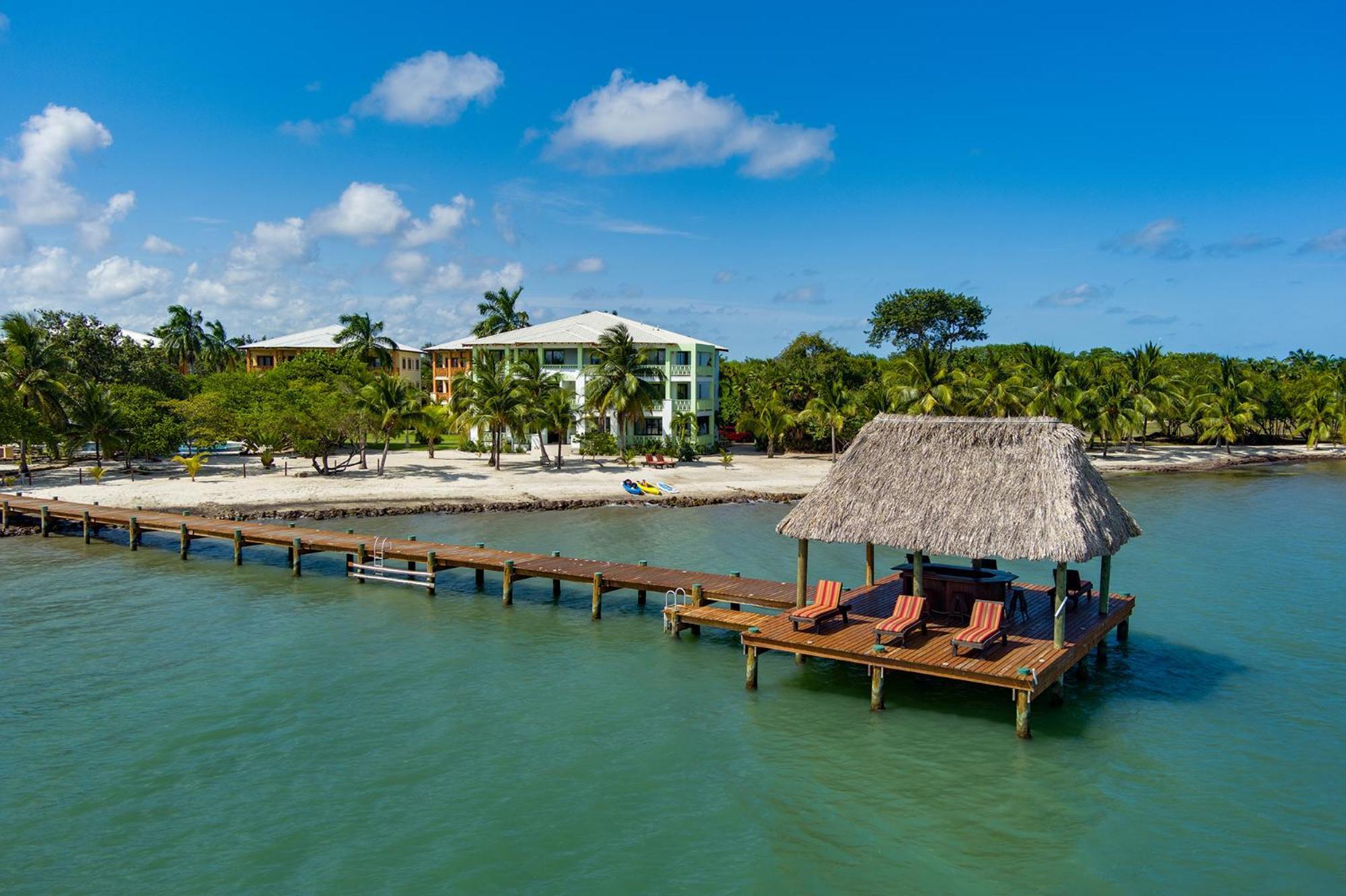 The Villas At Cocoplum Placencia Exterior photo