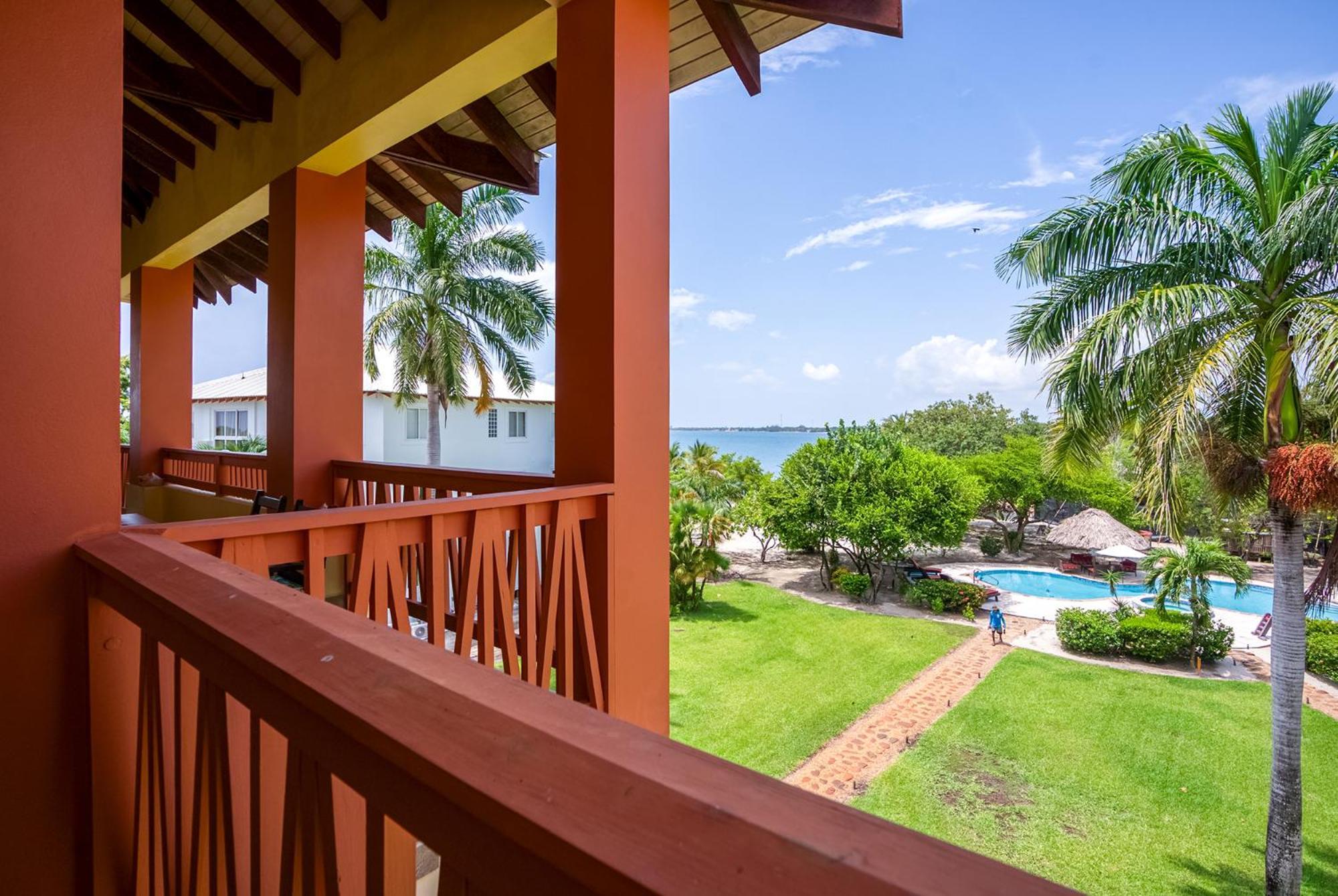 The Villas At Cocoplum Placencia Room photo